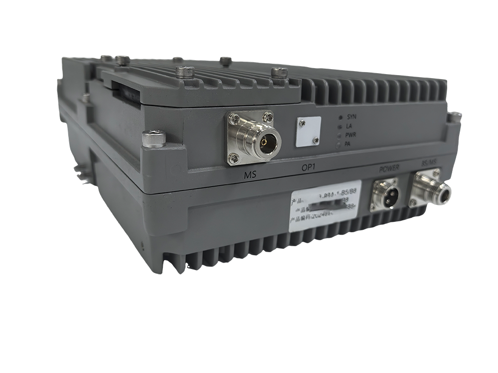  辉县三频手机信号接收器2000㎡