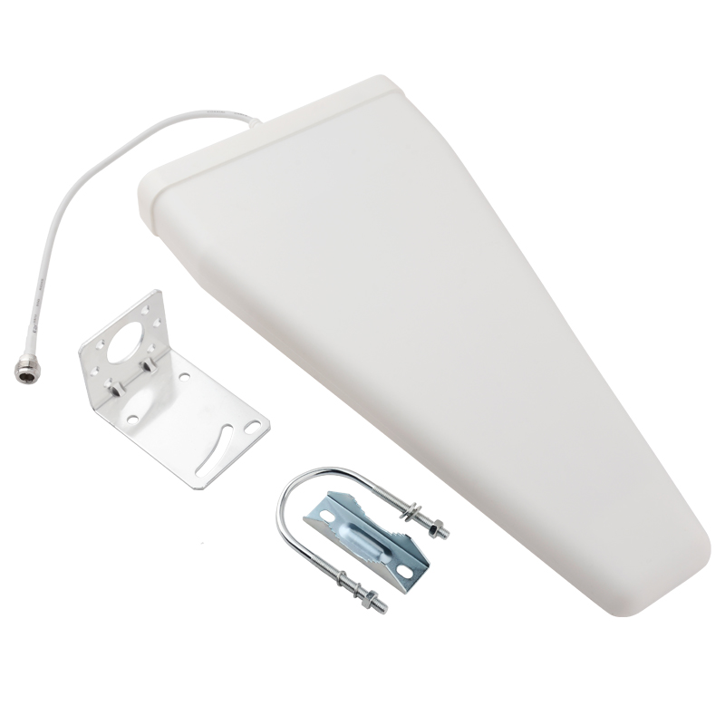  辉县对数周期天线定向接收发射700-3700MHz